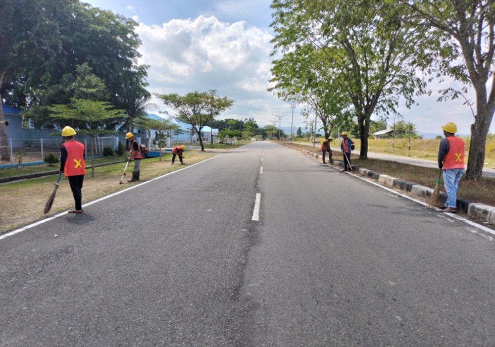 Dalam Kegiatan Ini Kepala Dinas Pupr Aceh Mawardi St Didampingi Oleh Kepala Uptd Chiatuddin