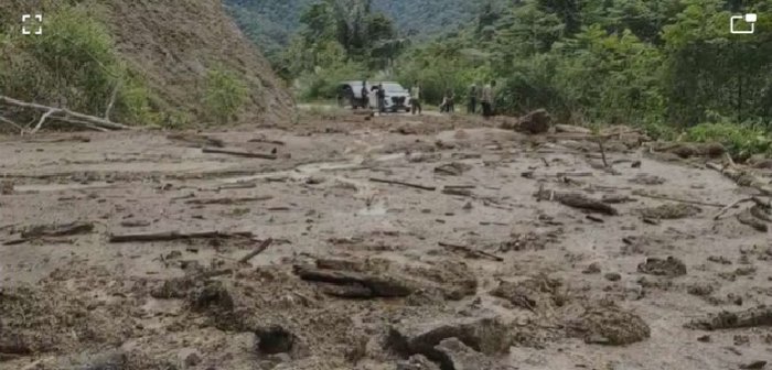 Longsor Peureulak-Lokop-Batas Gayo Lues Dibersihkan Manual