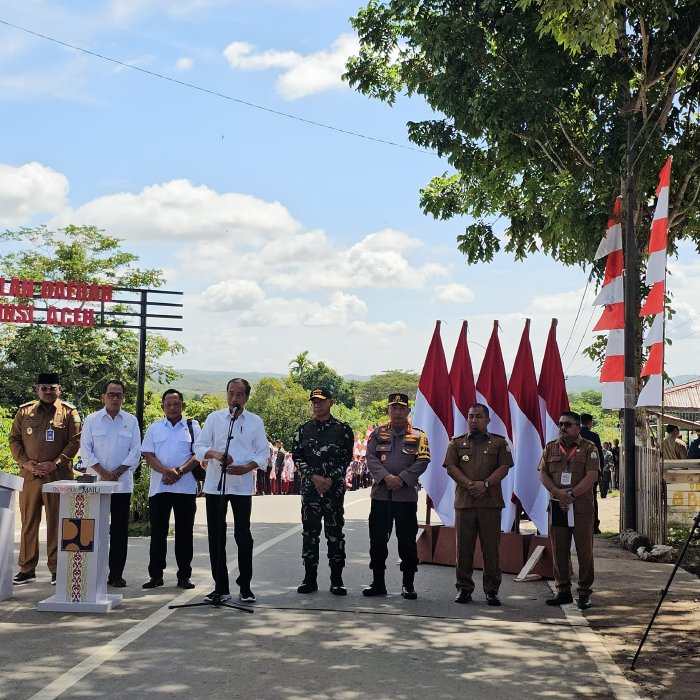 Kadis PUPR Bersama Pj Gubernur Aceh Dampingi Presiden Jokowi Resmikan 25 Ruas Jalan dan Jembatan di Aceh