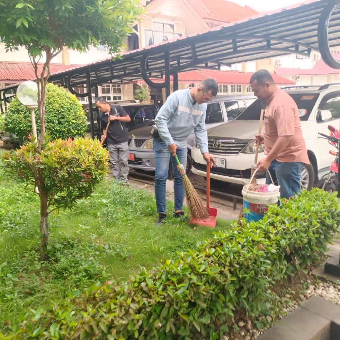 Dinas PUPR Aceh Gelar Program Rabu Sehat dan Jum'at Bersih